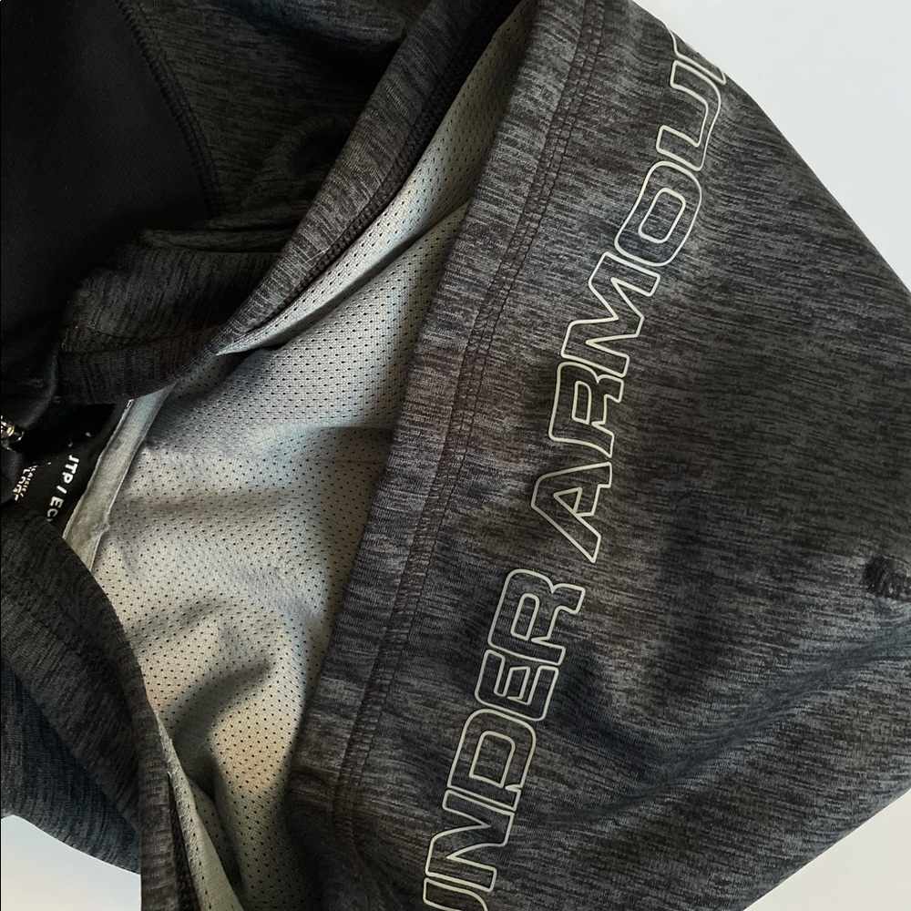 Under armor hoodie - Picture 4 of 5